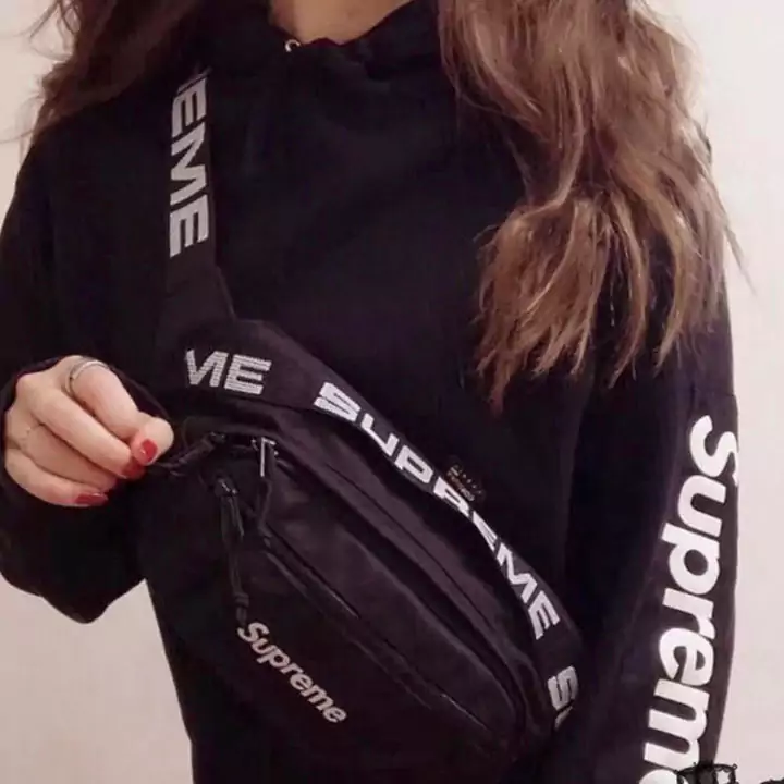 Supreme 腰バッグ